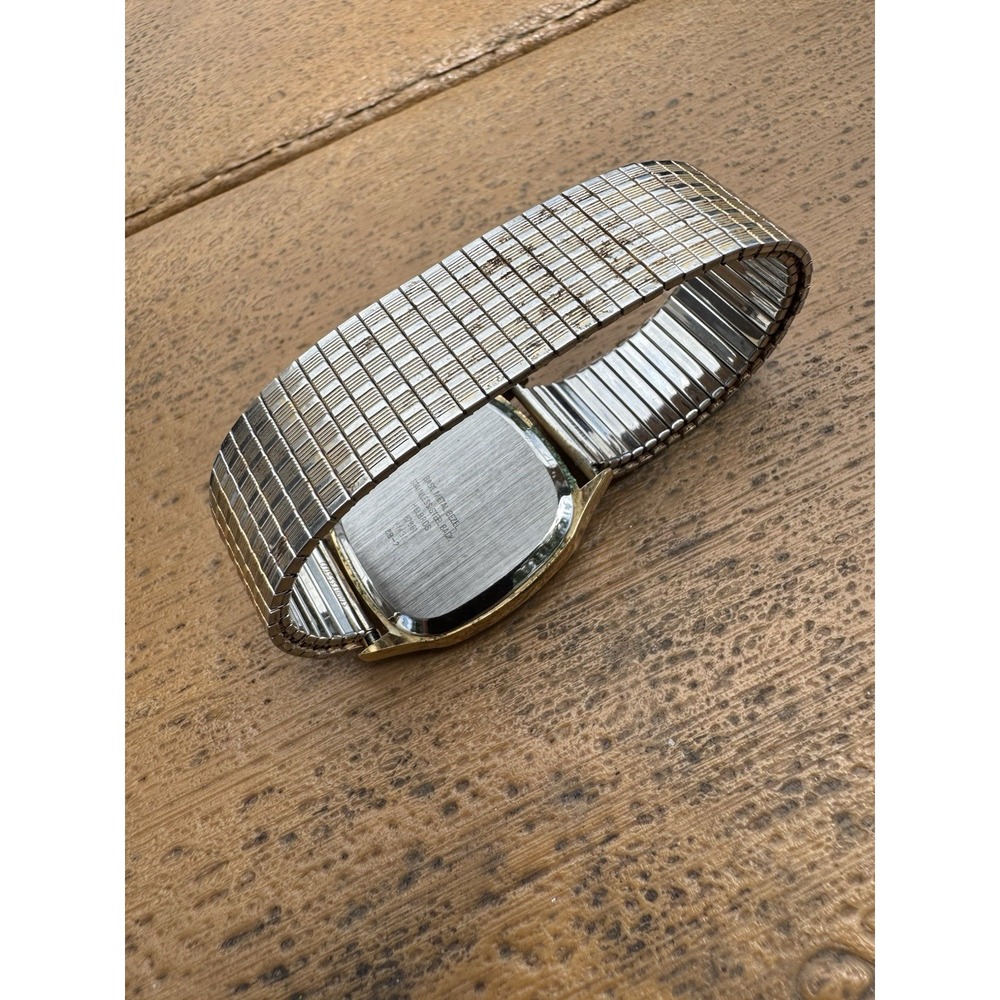 japan movement watch Women - Needs Battery